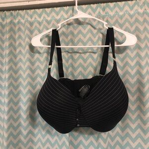 Ashley Graham women’s Icon Contour black underwire bra